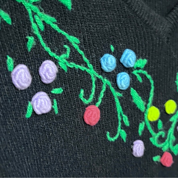 VINTAGE 70S V-NECK SWEATER NAVY BLUE 3D POMPOM FLORAL FLOWERS MULTI-COLOR XS/S - Picture 12 of 14